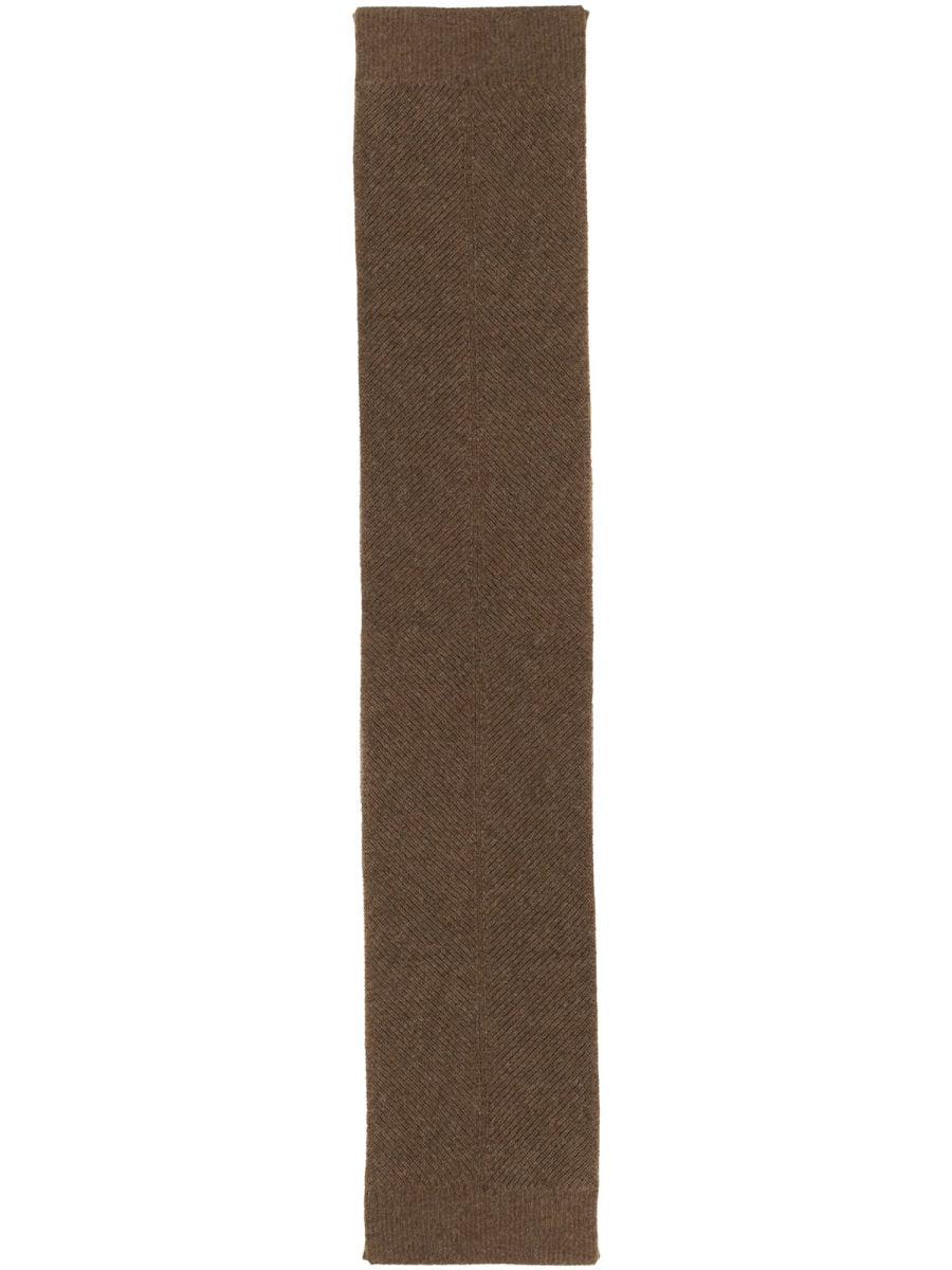 Ribbed Edge Alpaca Scarf with Timeless Design