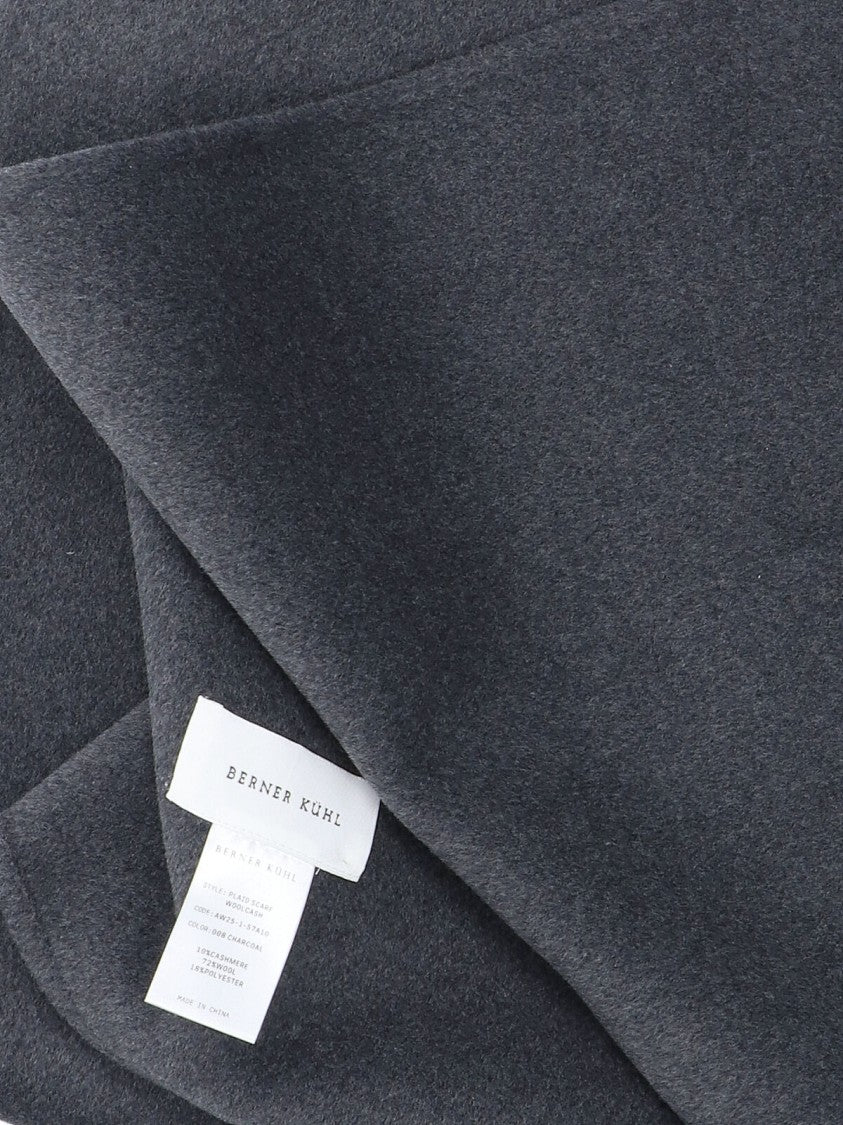 Classic Rectangular Grey Scarf With Soft Texture