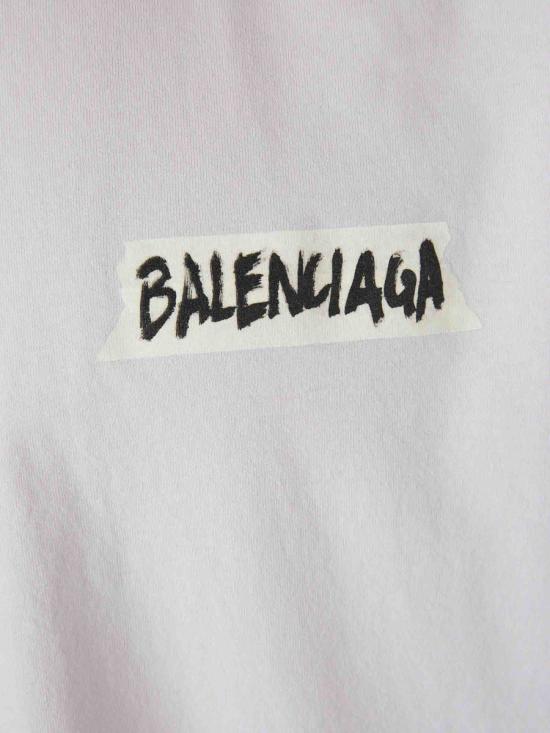 Medium-Fit T-Shirt With Distinctive Masking Tape Design