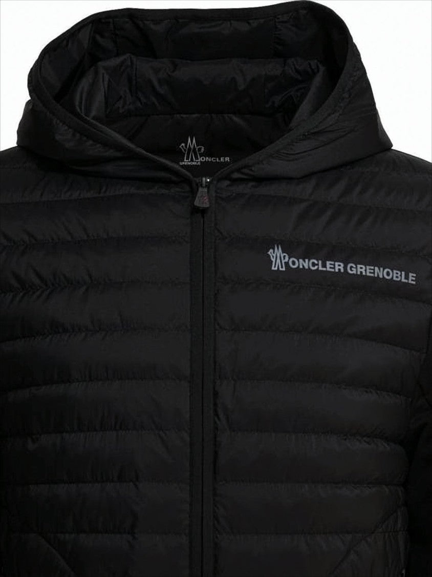 Quilted Paddedjacket With Hood And Zippered Closure