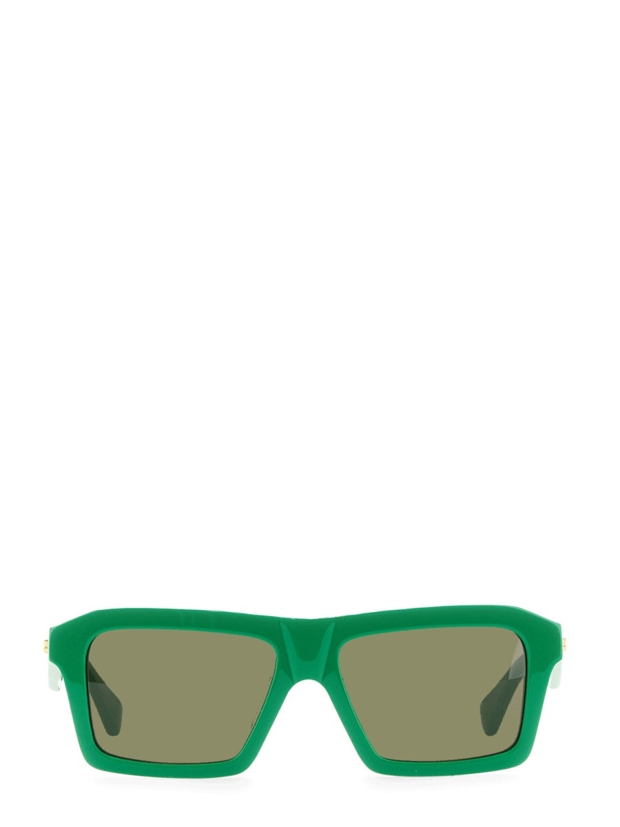 Black Acetate Square Sunglasses with Timeless Frame Design