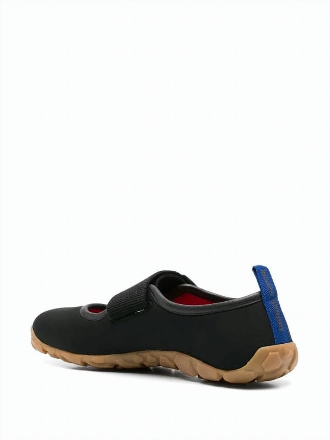 Low-Profile Black Sneakers with Embossed Strap