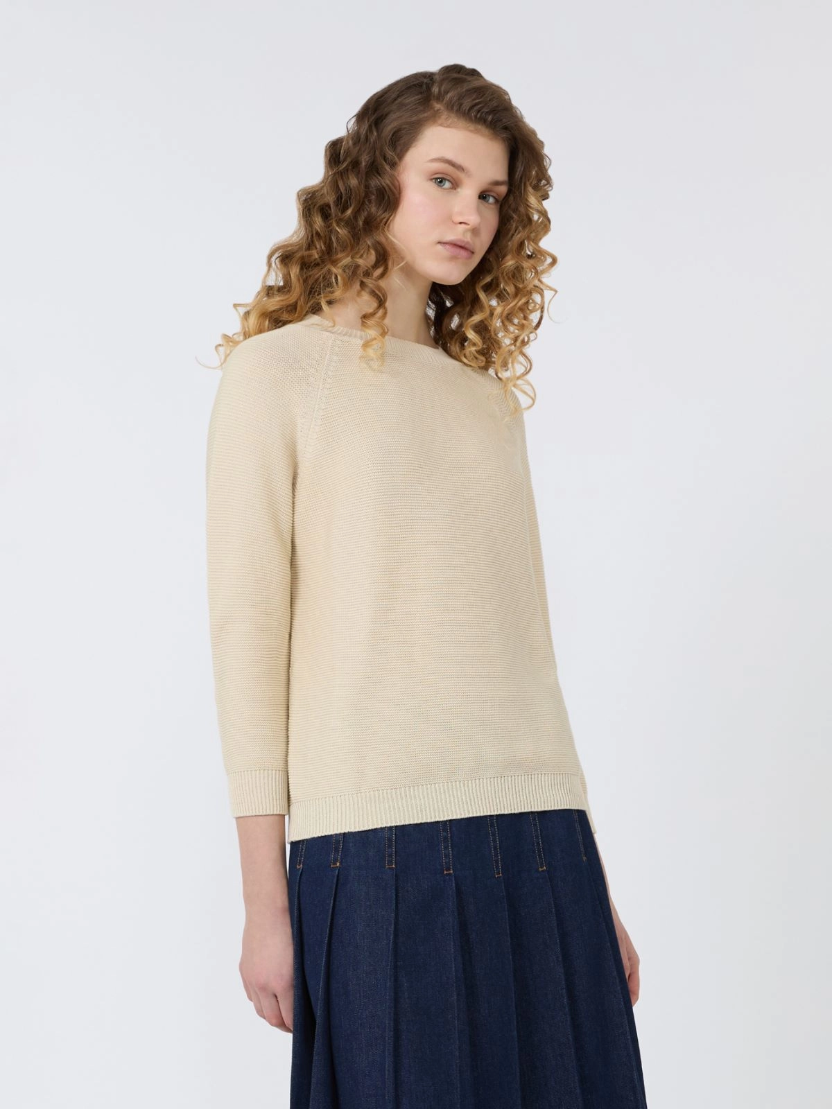 Knit Sweater with Crew Neckline and Raglan Sleeves