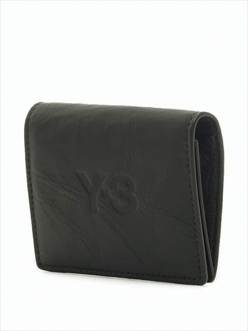 Compact Black Card Wallet With Minimalist Design