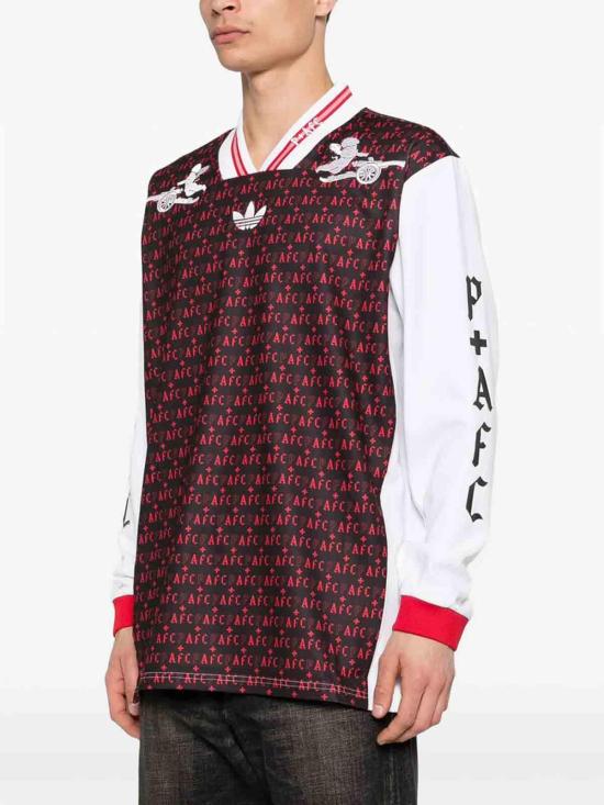 Long-Sleeve Training Shirt With Bold Graphic Design