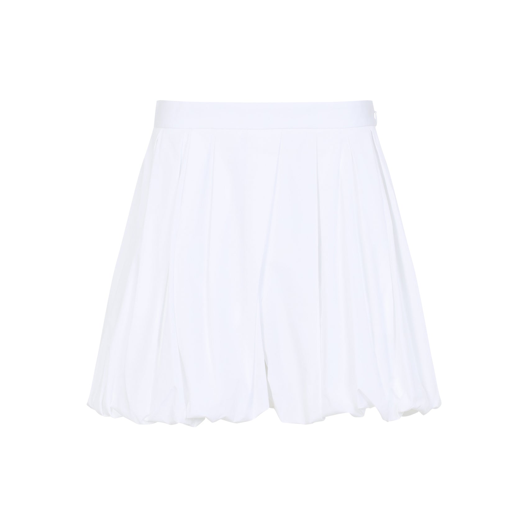 Pleated White Cotton Bermudas With Voluminous Silhouette