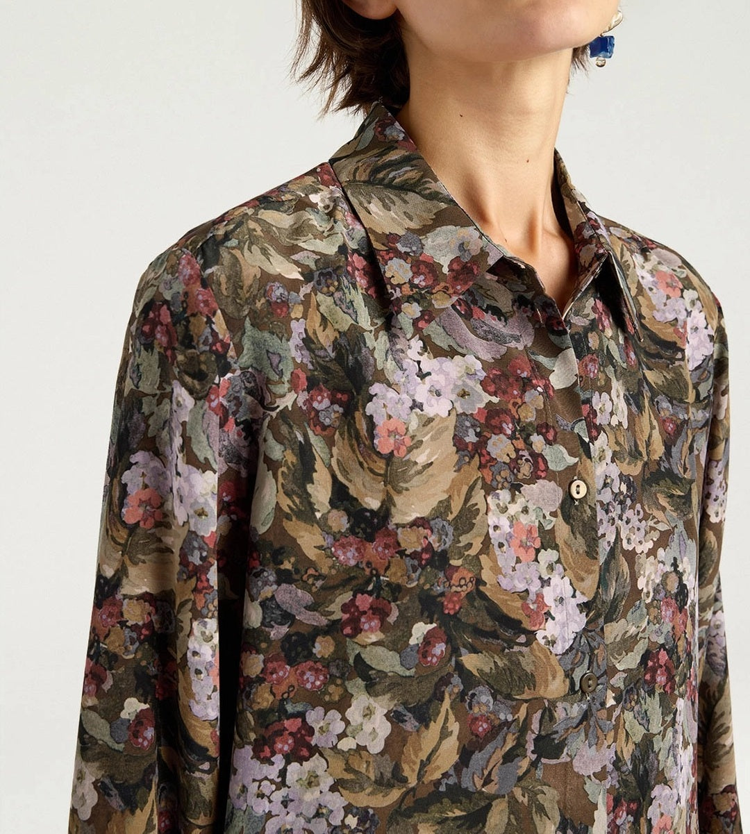 Vibrant Floral-Patterned Shirt with Classic Collar
