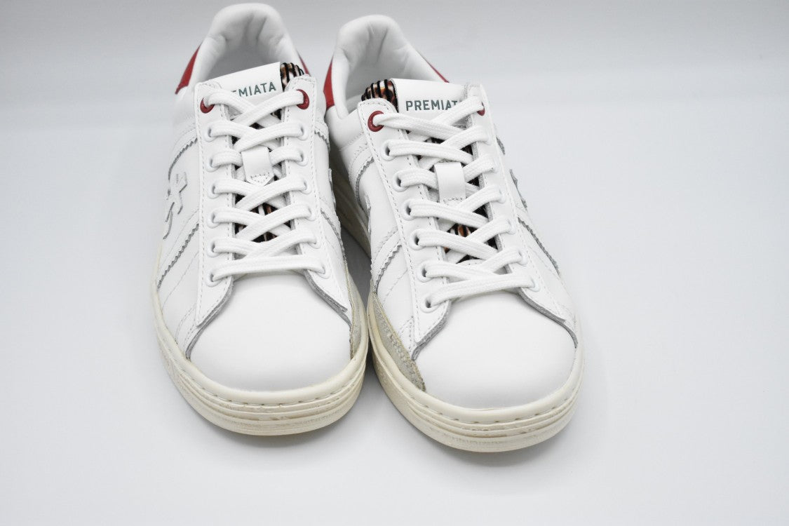 Leather Sneakers With Contrasting Detail
