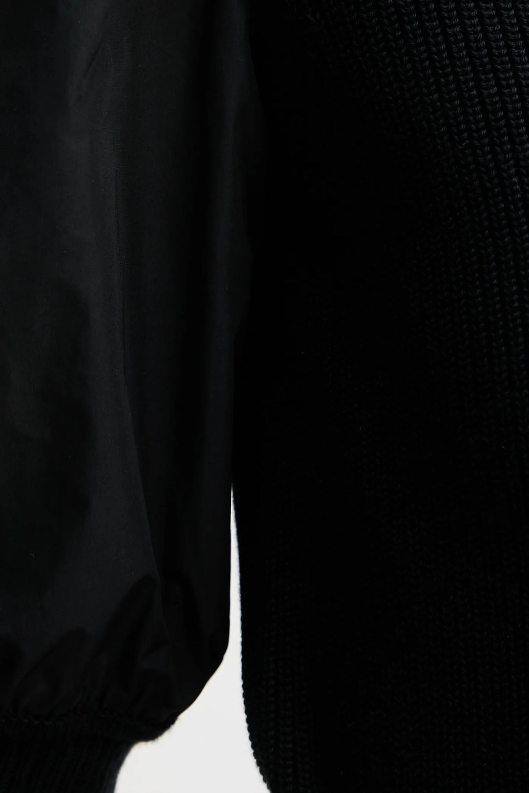 Fitted Ribbed Knit Top With Puffed Sleeves