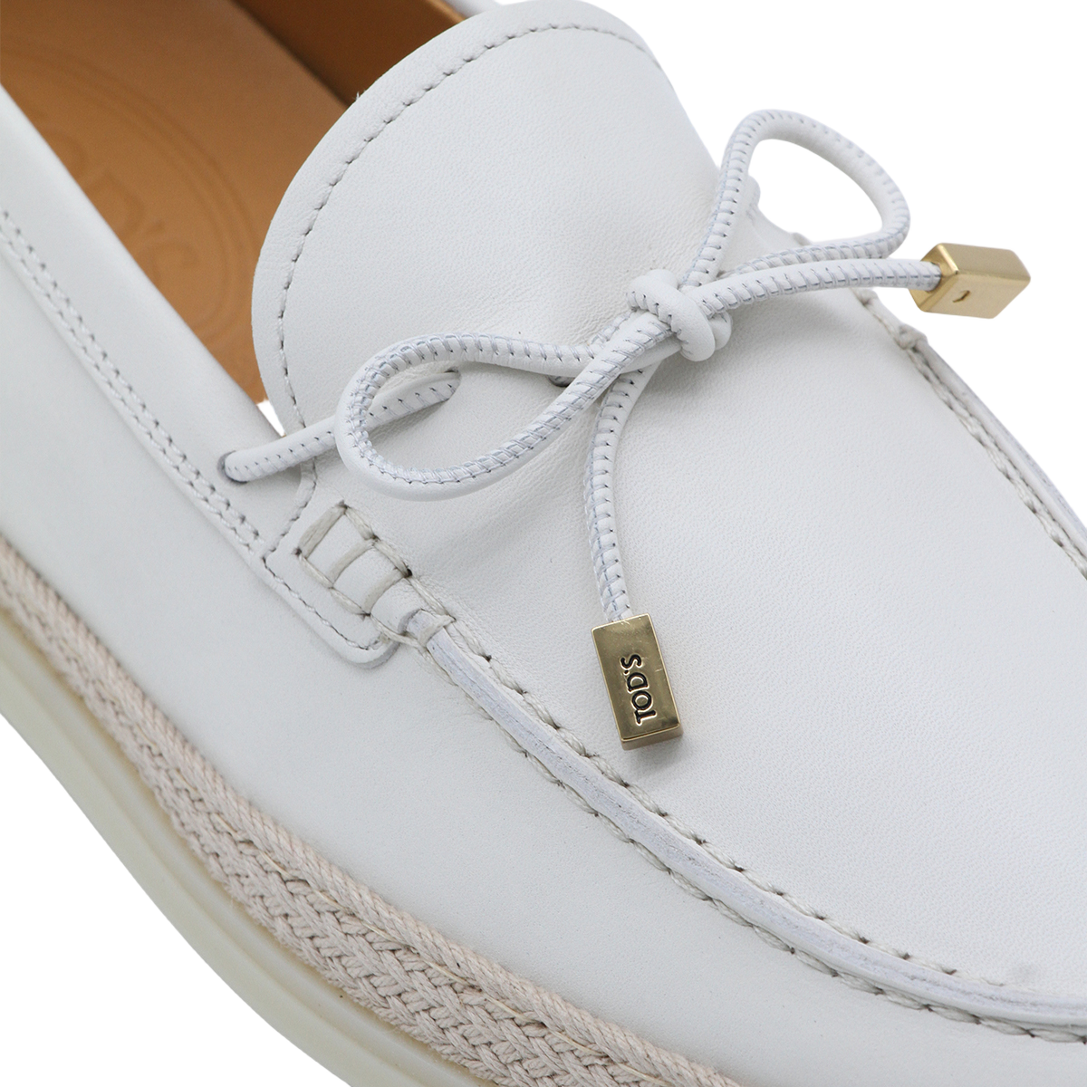 White Flats with Refined Silhouette