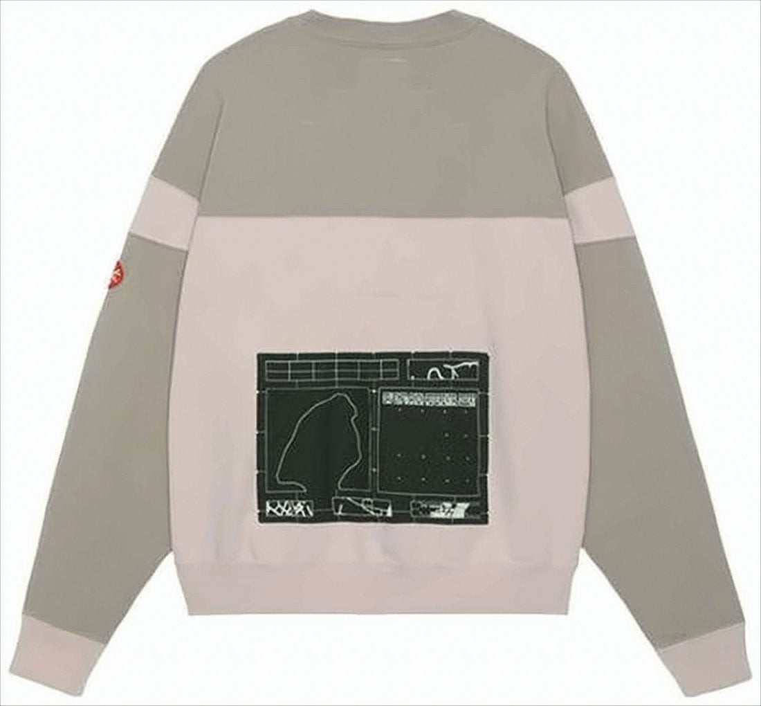 Color-block Long-Sleeve T-Shirt with Graphic Detail