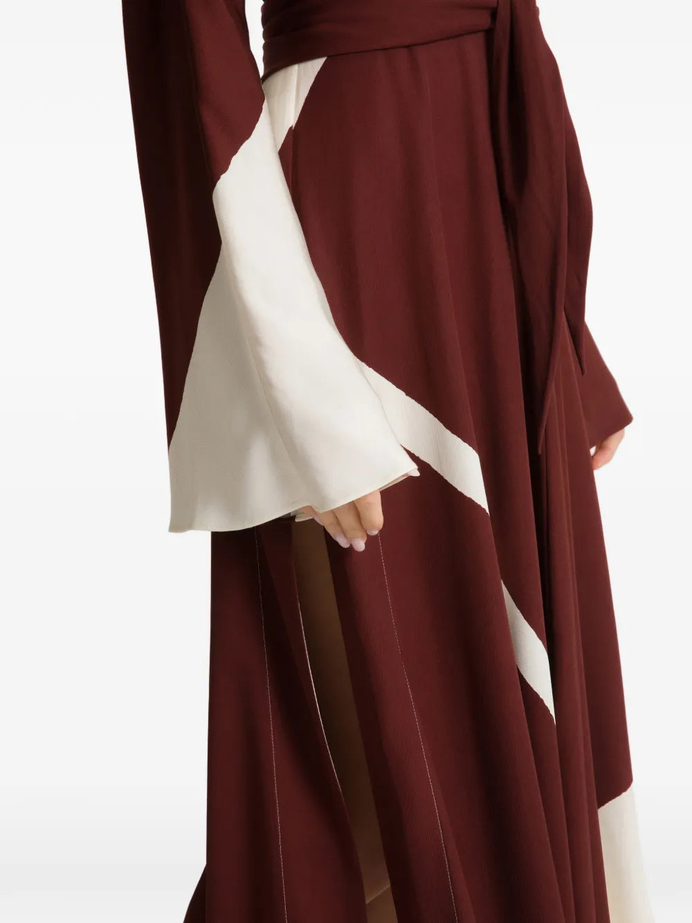 Flowing Midi Dress with Deep V-Neckline and Color-Block Design
