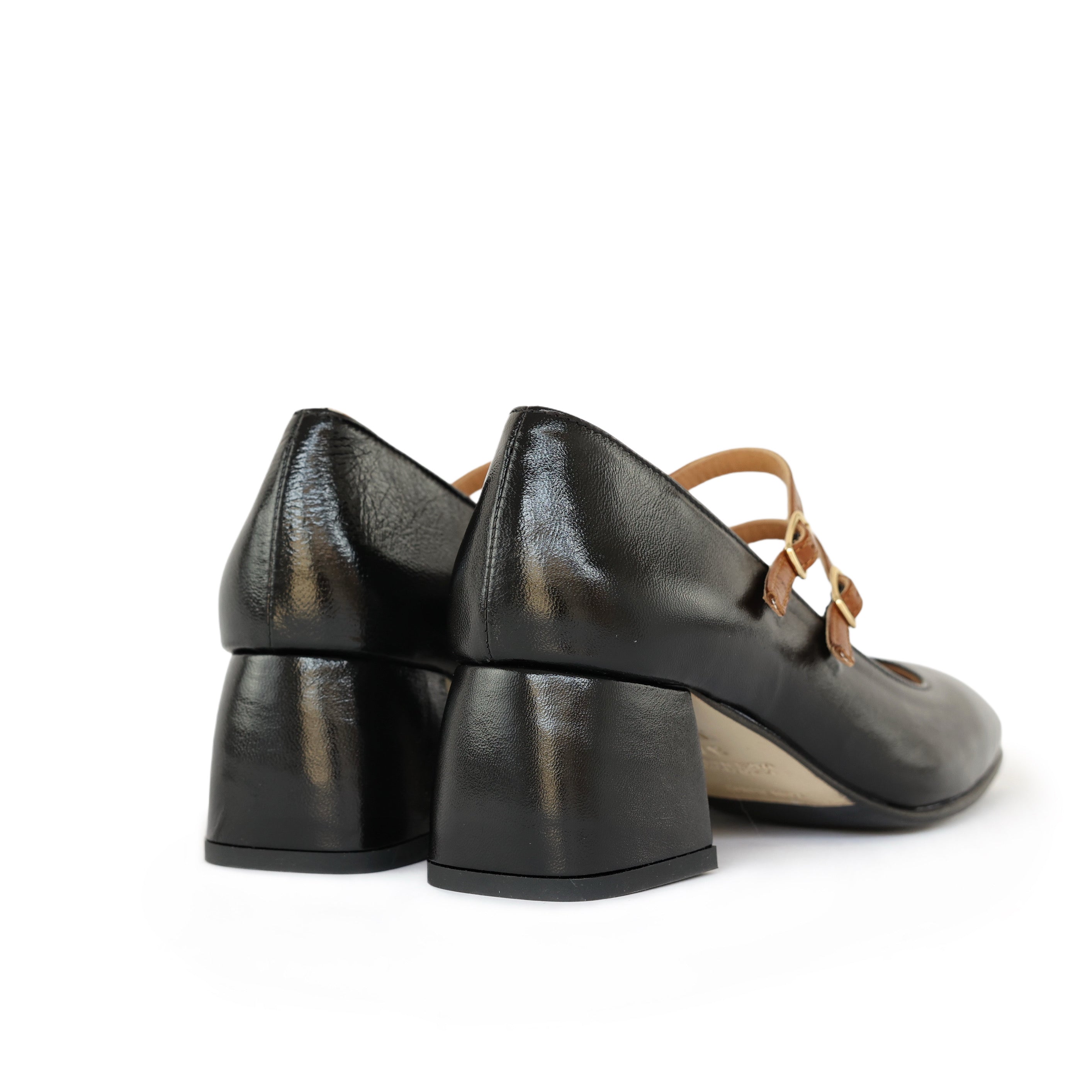 Décolleté Gita Pumps with Double Leather Straps