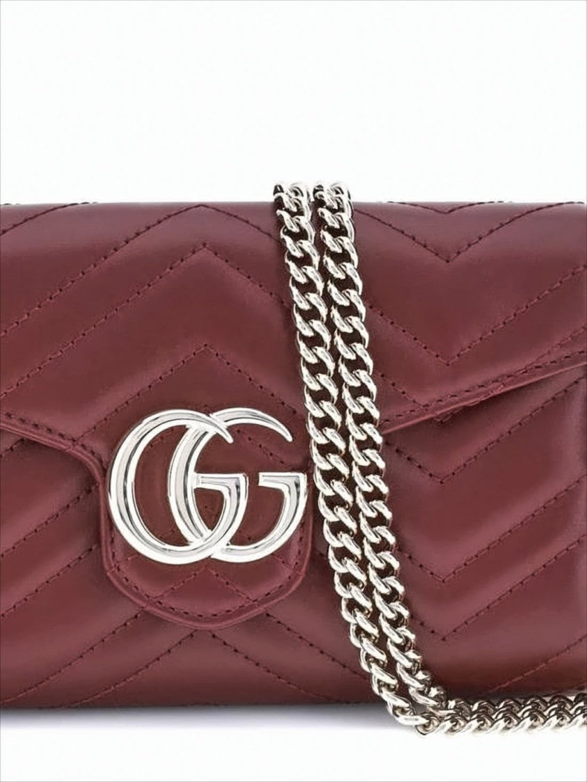 Pikowana skórzana torebka crossbody Chevron