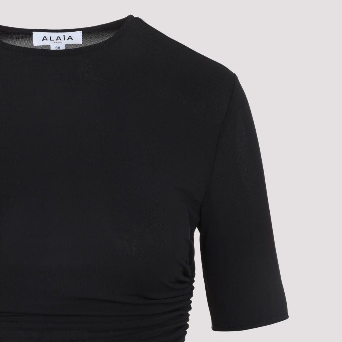 Dopasowany czarny T-shirt z teksturowaną sylwetką