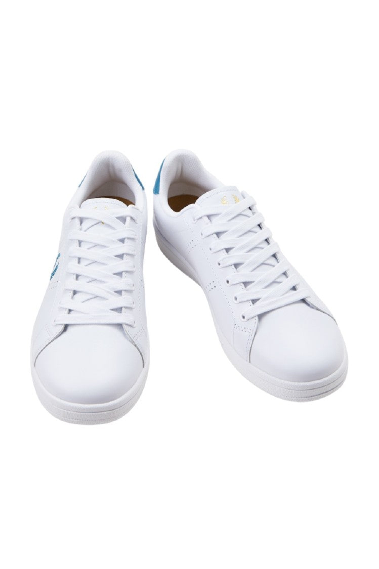 B721 Tennis Shoe