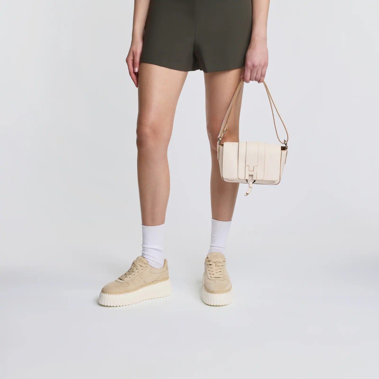 Light Biscuit H710 H-Stripes Basket Sneakers