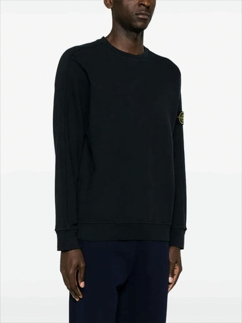 Black Long-Sleeve Crewneck Sweatshirt