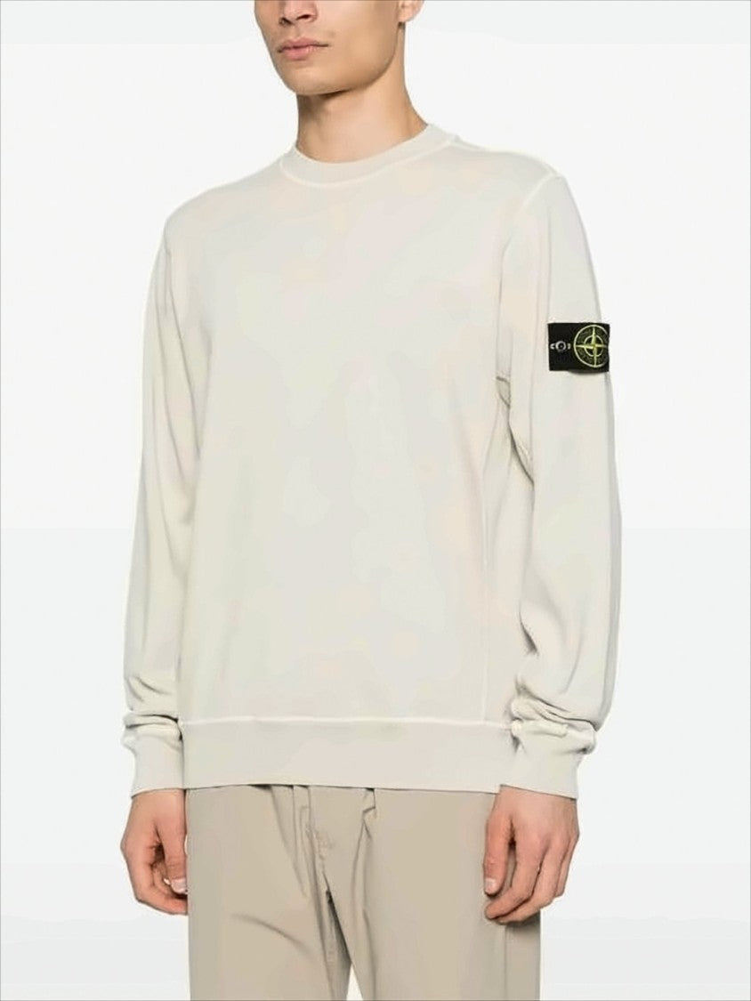 Long-Sleeve Cotton T-Shirt with Minimalist Design and Iconic Patch