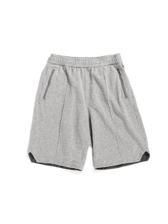 Relaxed Fit Shorts with Elastic Waistband and Zippered Pockets