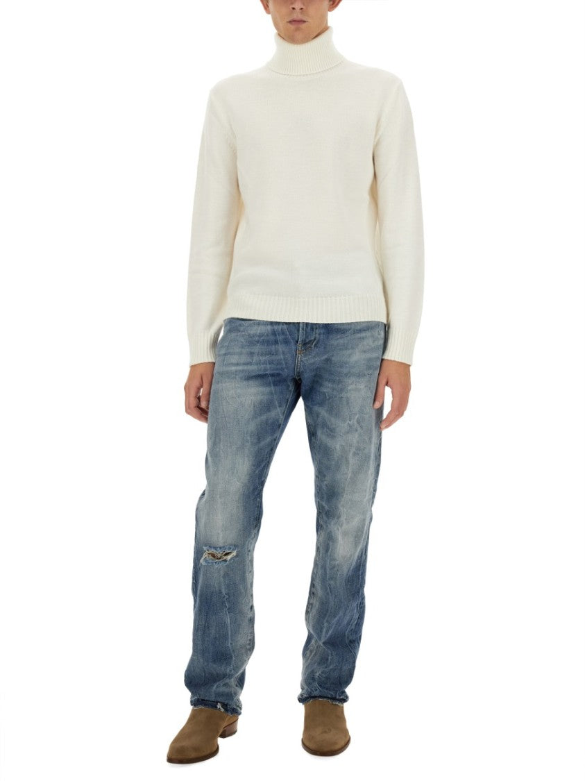 Classic Straight-Leg Denim Jeans