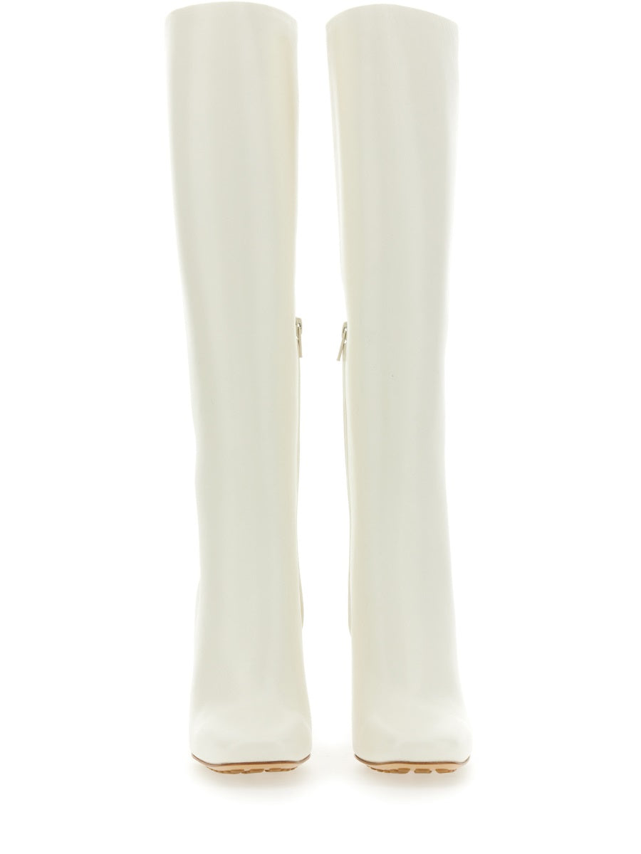 Knee-High Leather Boots With Elegant Silhouette