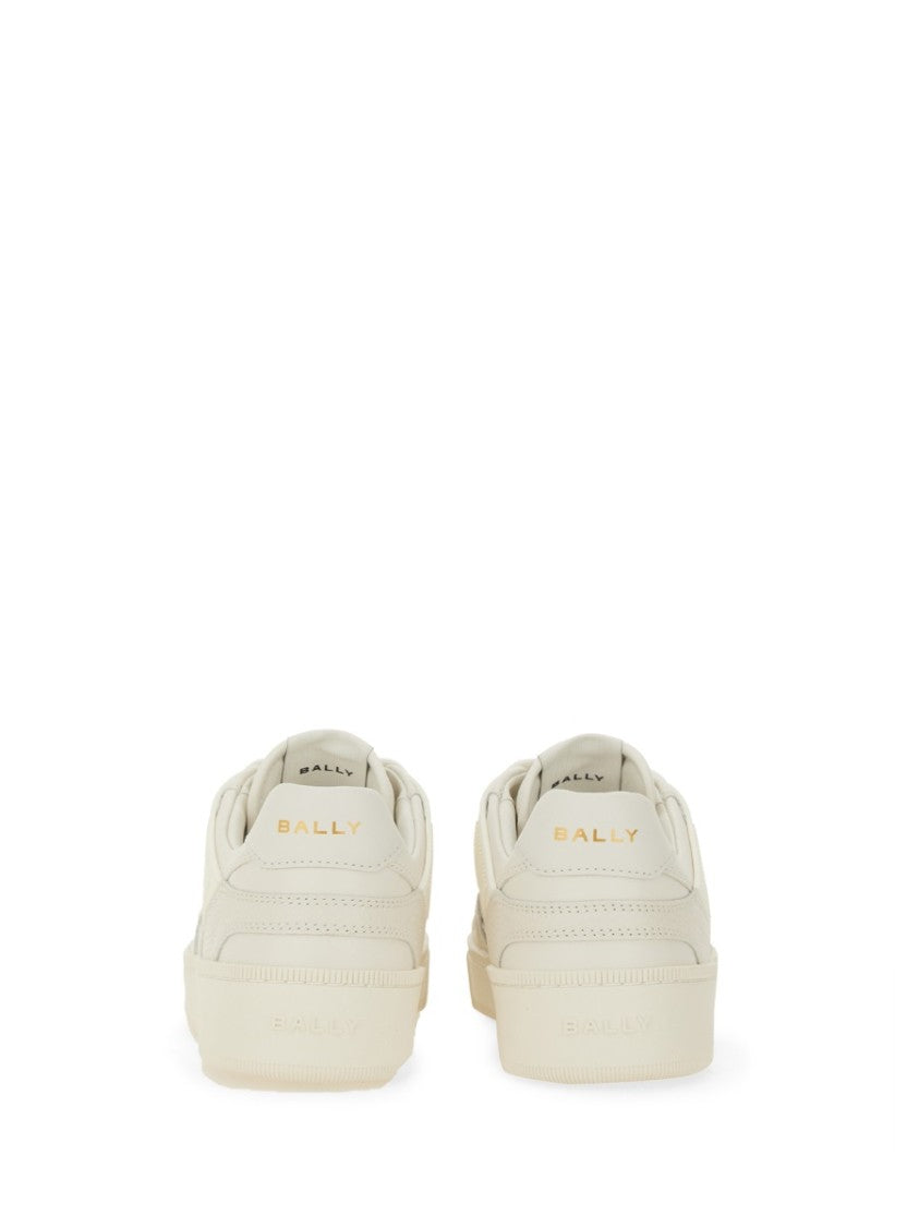 "Ronnie" Sneaker