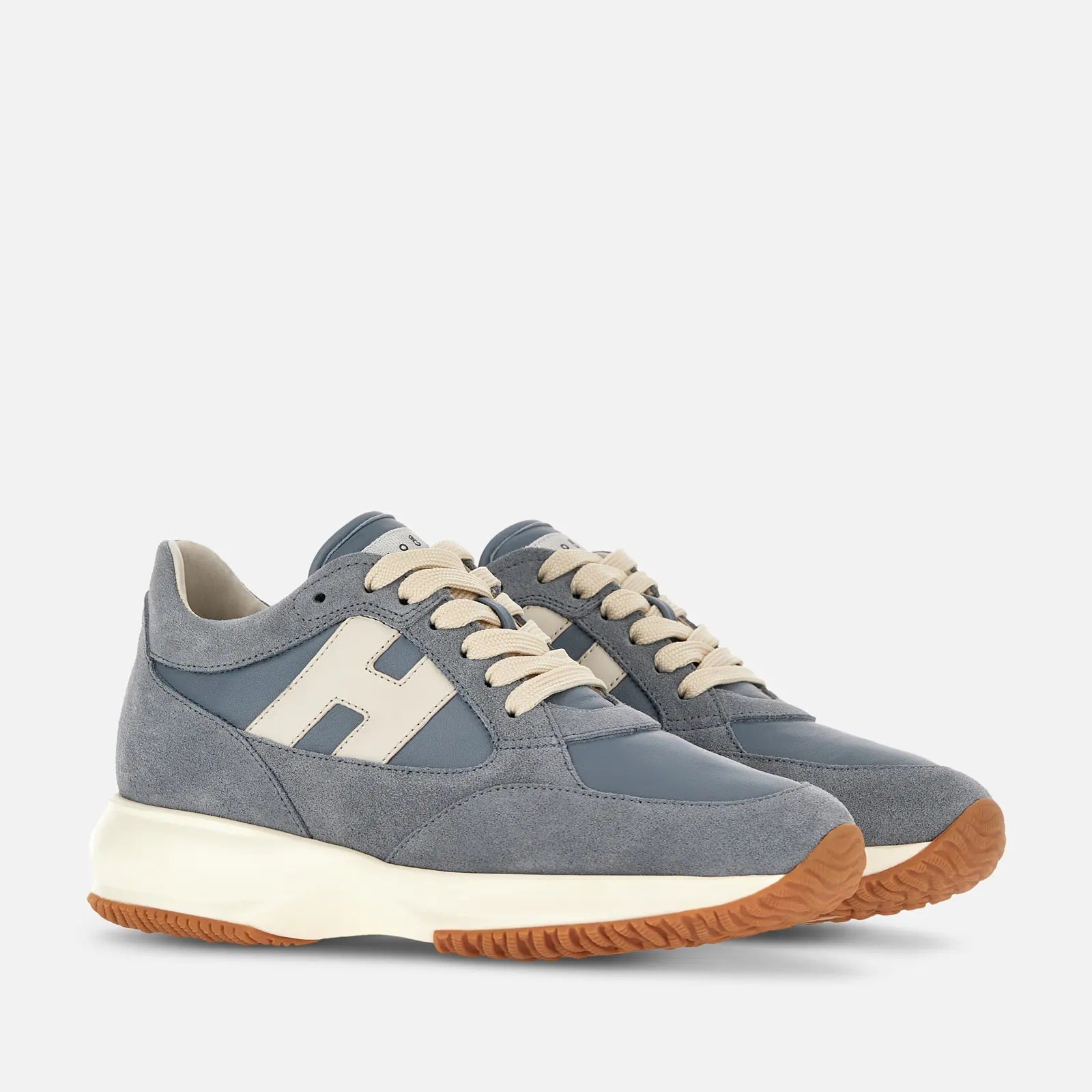 Interactive H713 Lace-Up Sneakers