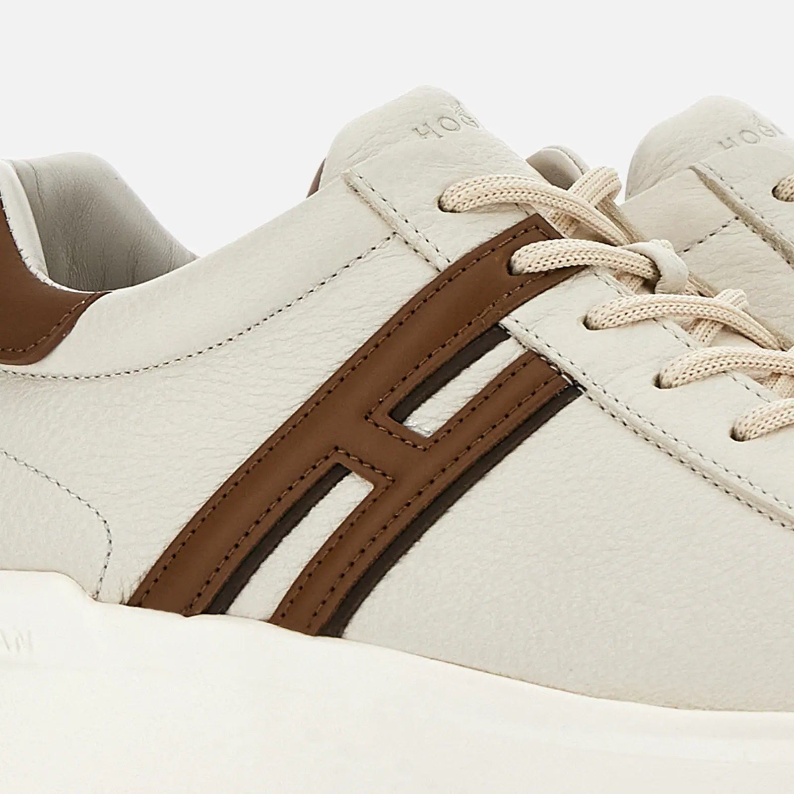H580 Allacciato H Profilo Sneakers in White Cuoio