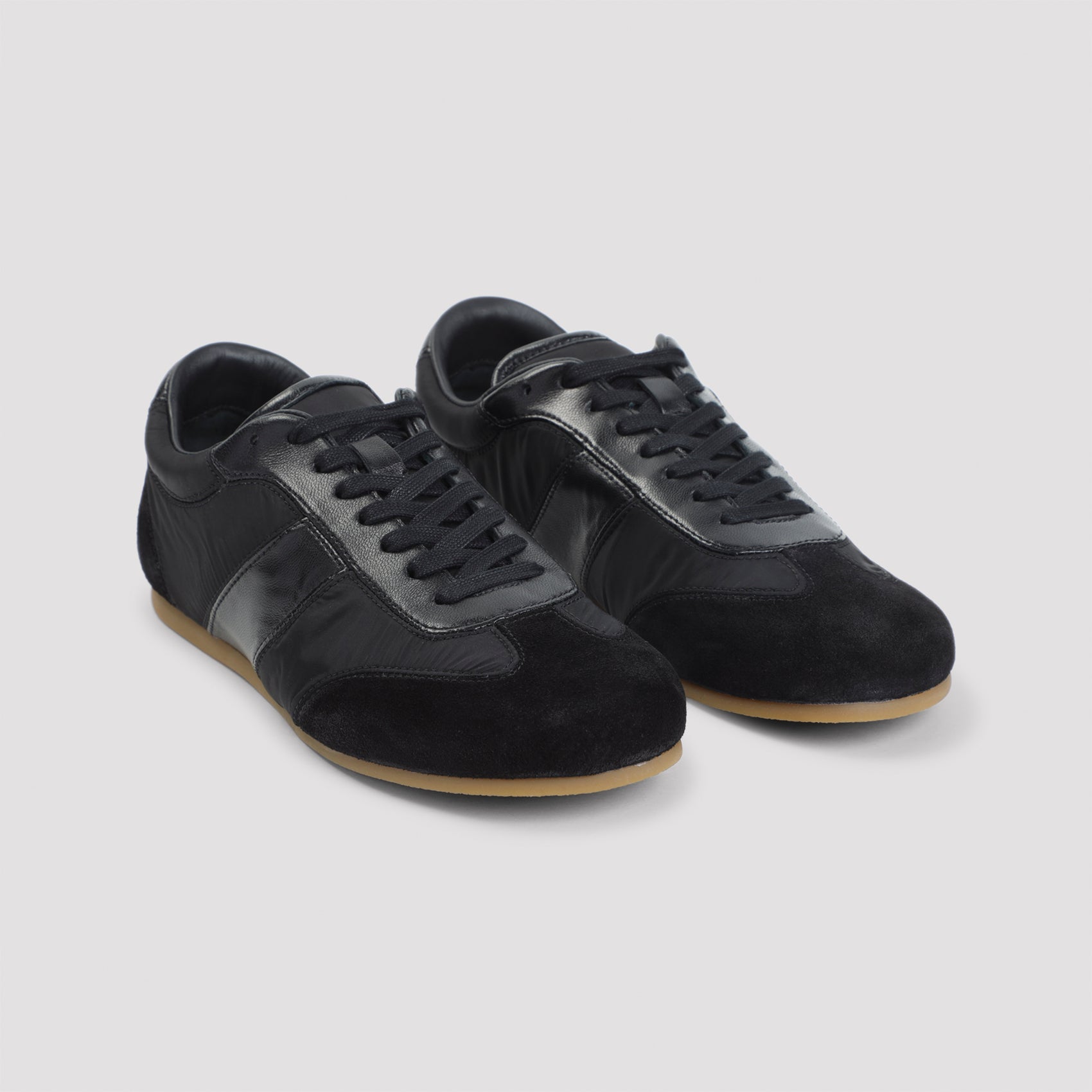 Low-Profile Sneakers With Smooth Leather And Textured Panels