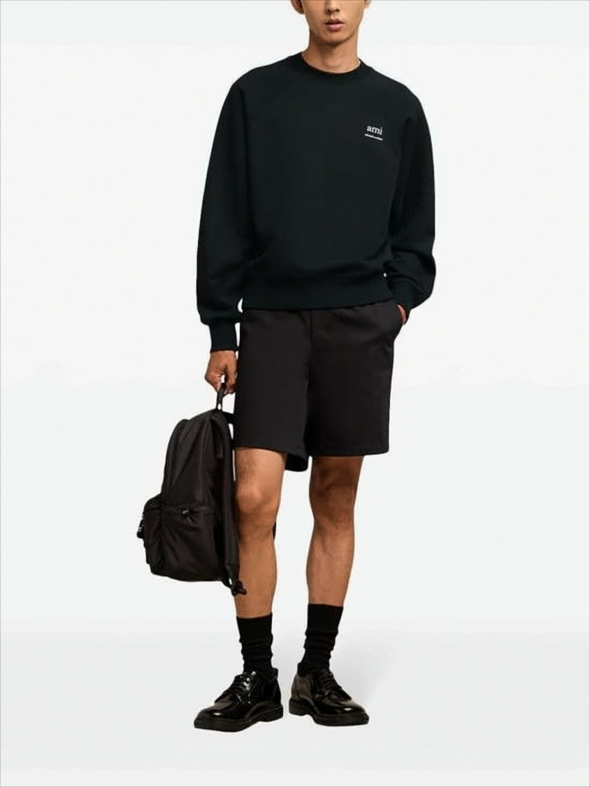 Relaxed-Fit Black Long-Sleeve Sweatshirt With Embroidered Detail