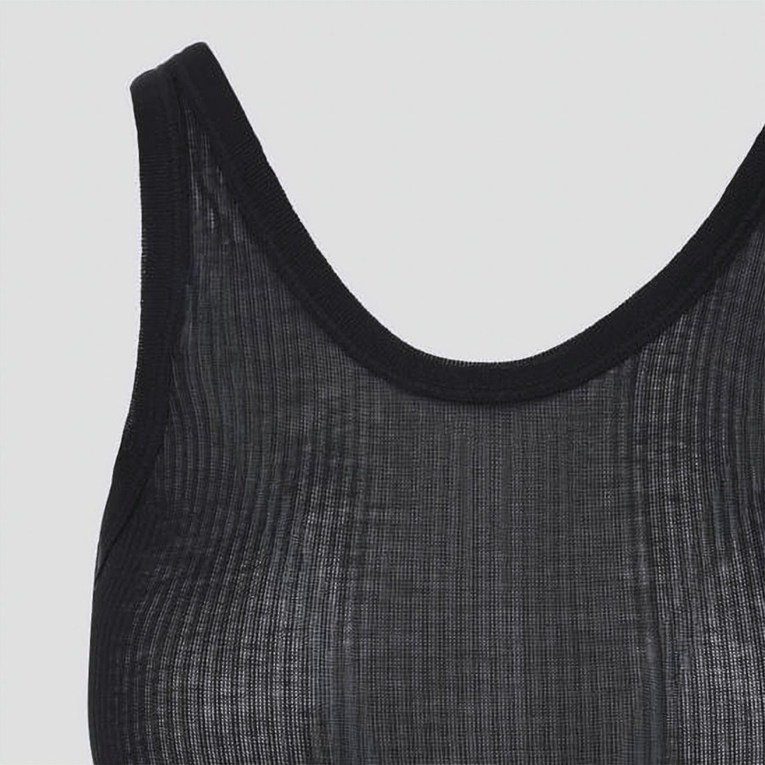 Seamless Fitted Tank Top with Fine Ribbed Texture
