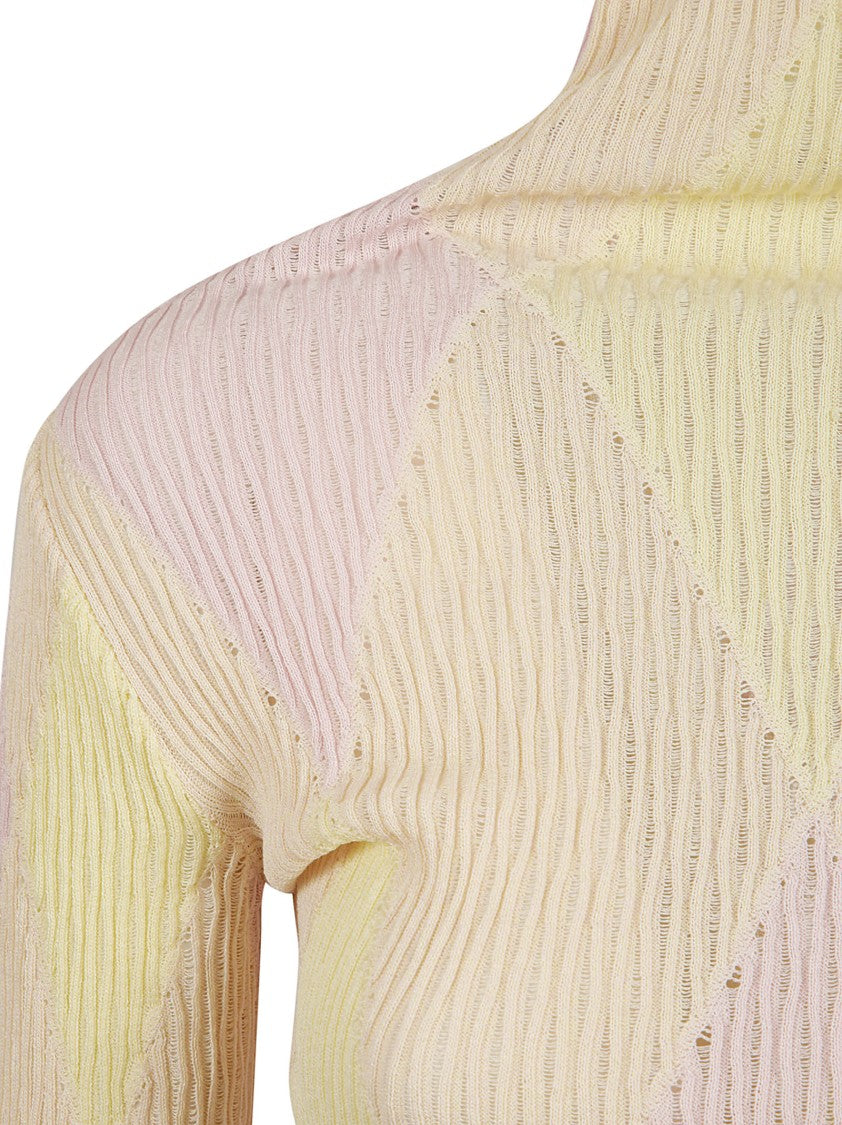 Fitted Ribbed Sweater With Diamond Pattern