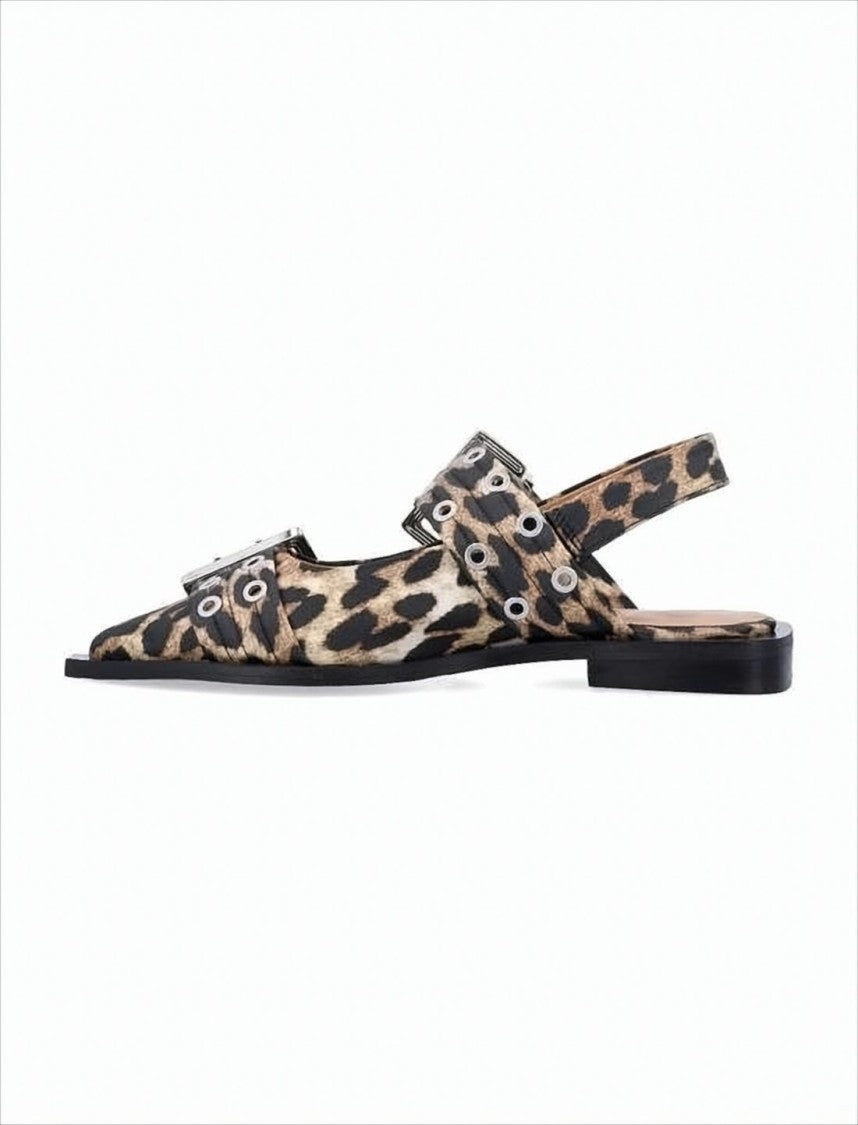 Pointed Toe Flat Shoes With Leopard Print And Silver-Tone Accents