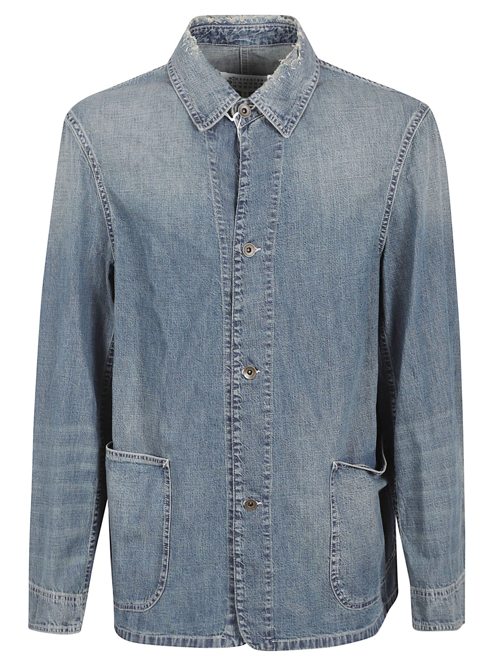 Vintage-Inspired Denim Jacket with Button-Up Front