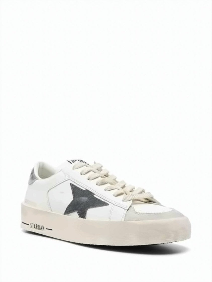 Distressed White Leather Low-Top Sneakers With Prominent Star Detail