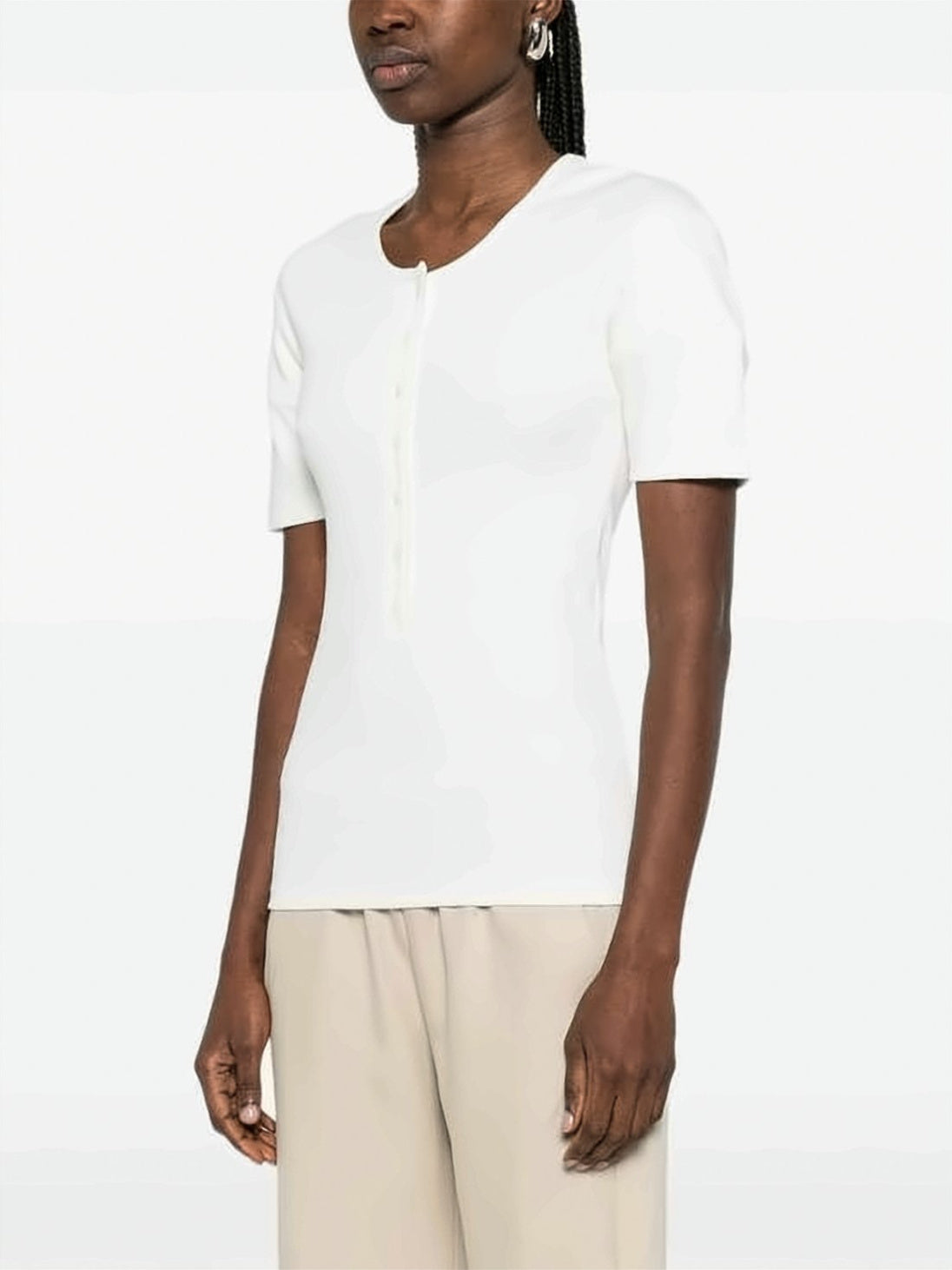 Fitted White Short-Sleeved Top