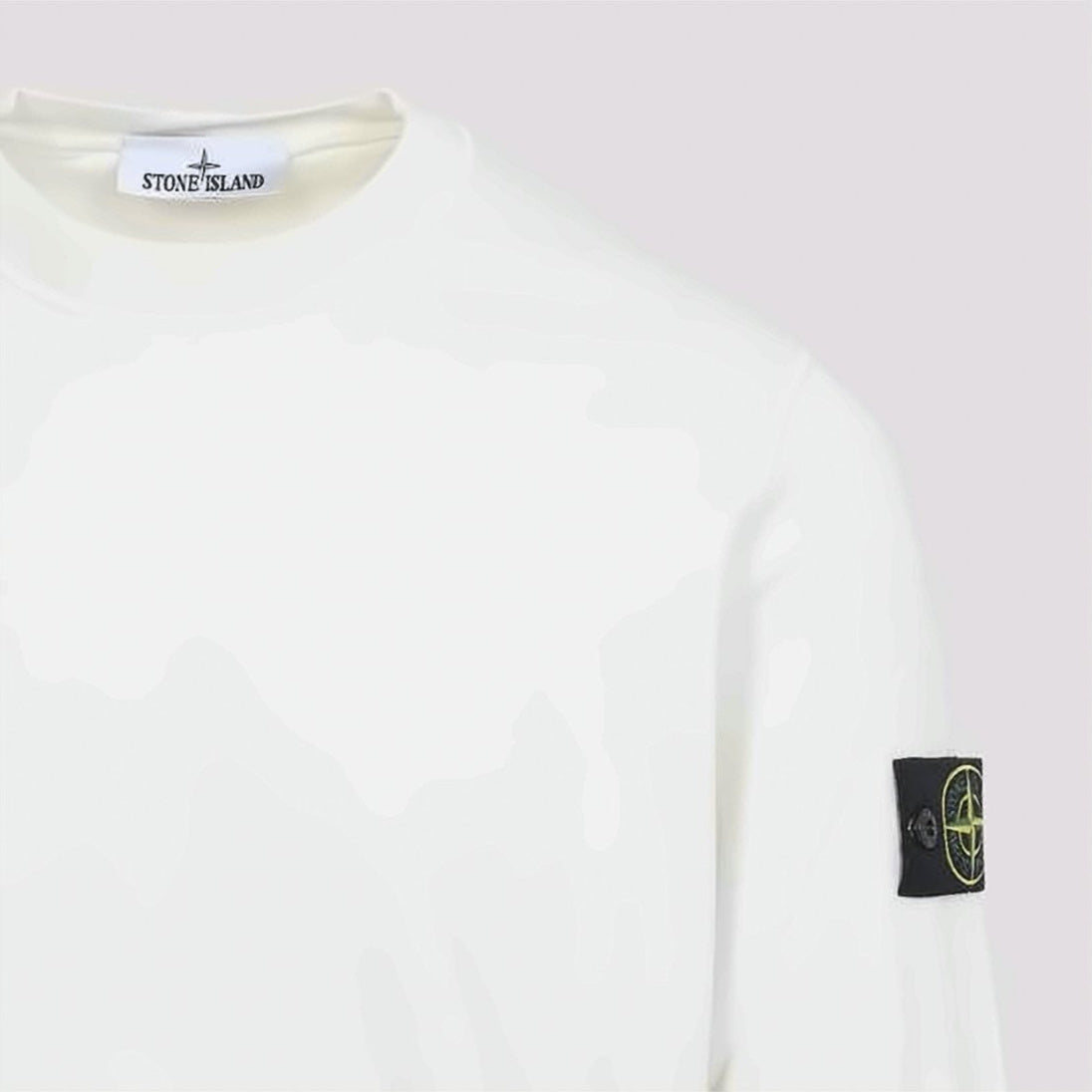 Long-Sleeve Minimalist Cotton Shirt with Distinctive Patch