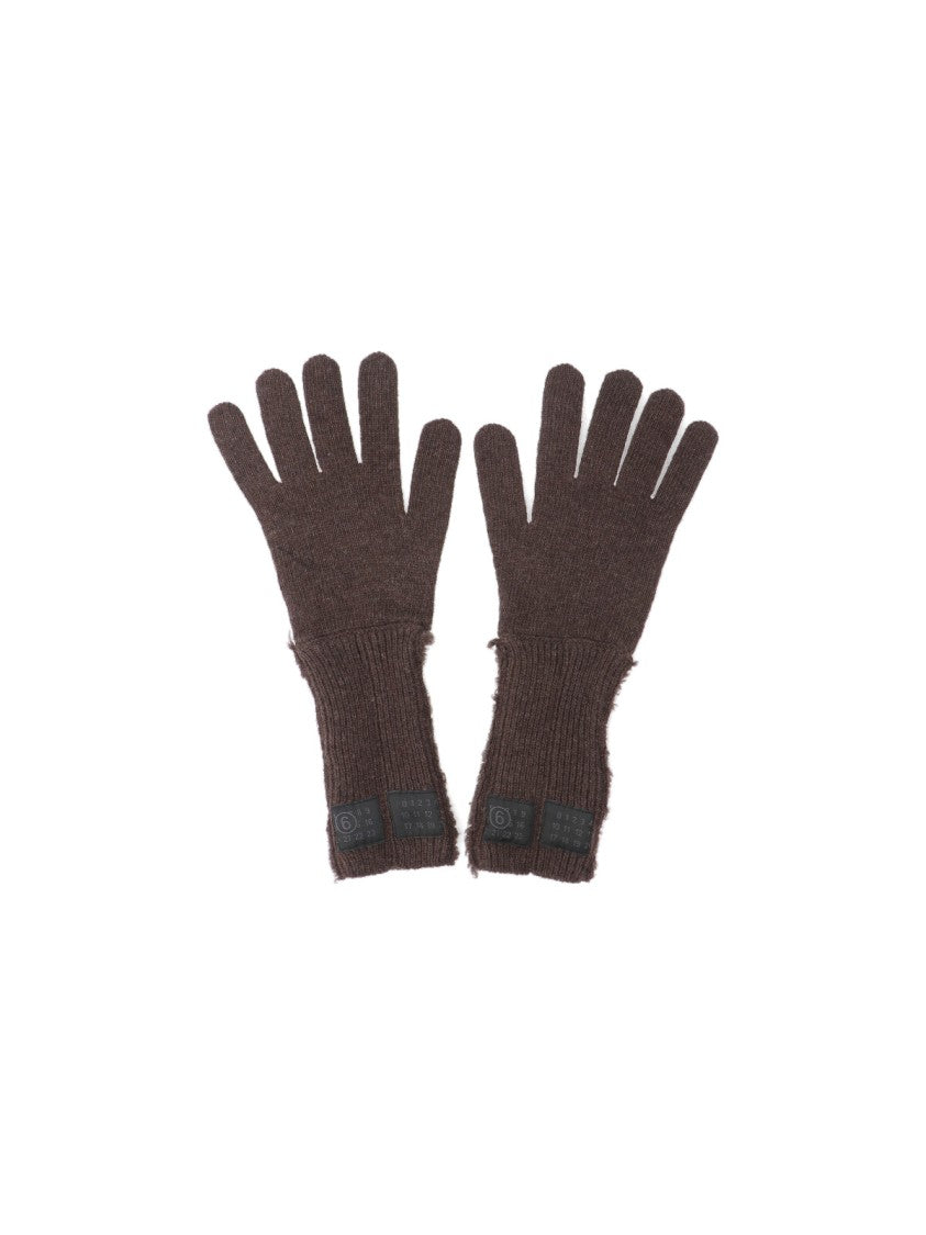 Classic Brown Gloves With Smooth Texture