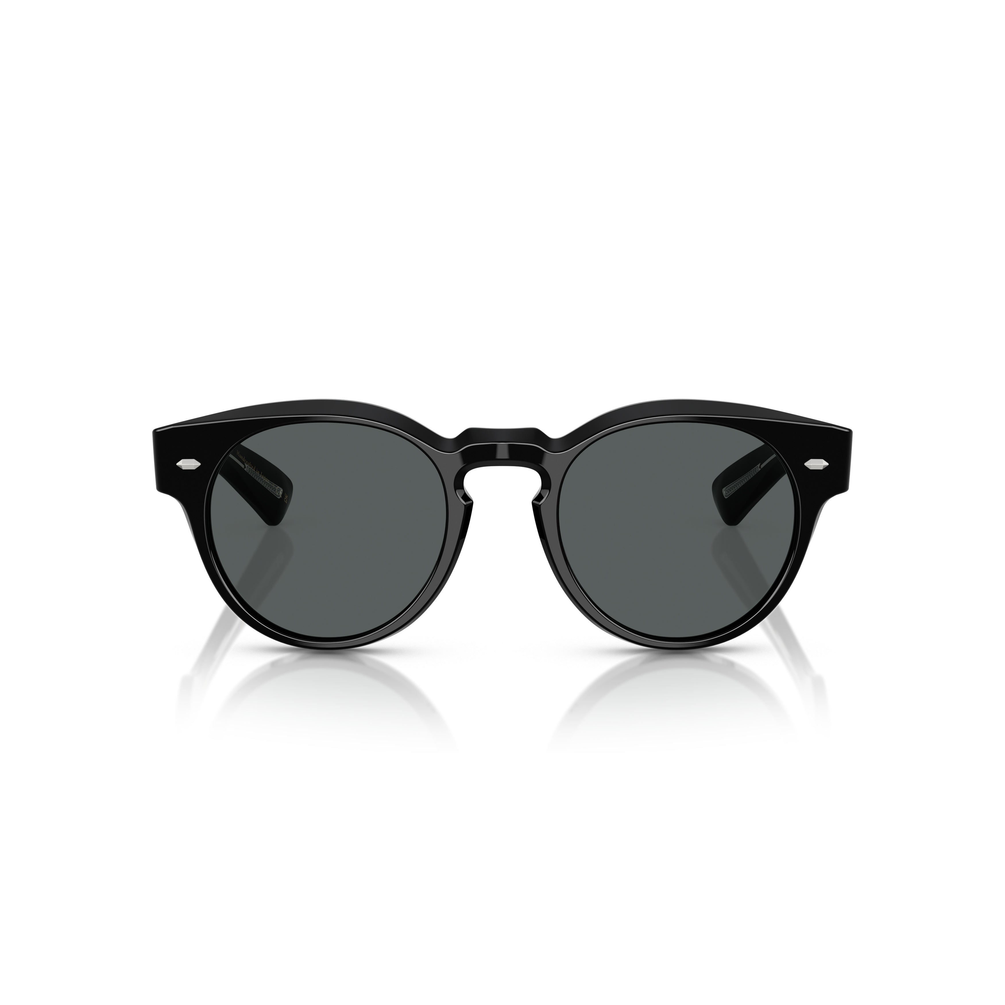 0ov5571su Round Frame Sunglasses with Subtle Silver Accents