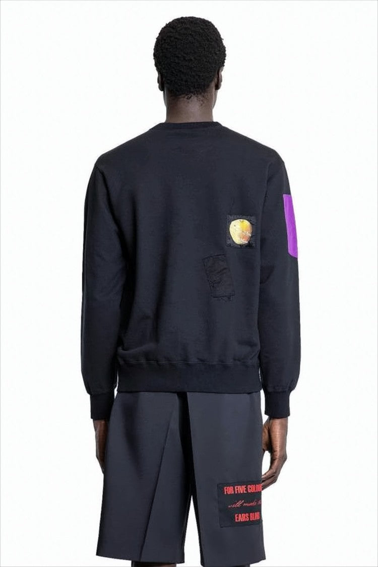 Relaxed Fit Long-Sleeve Graphic T-Shirt with Patches