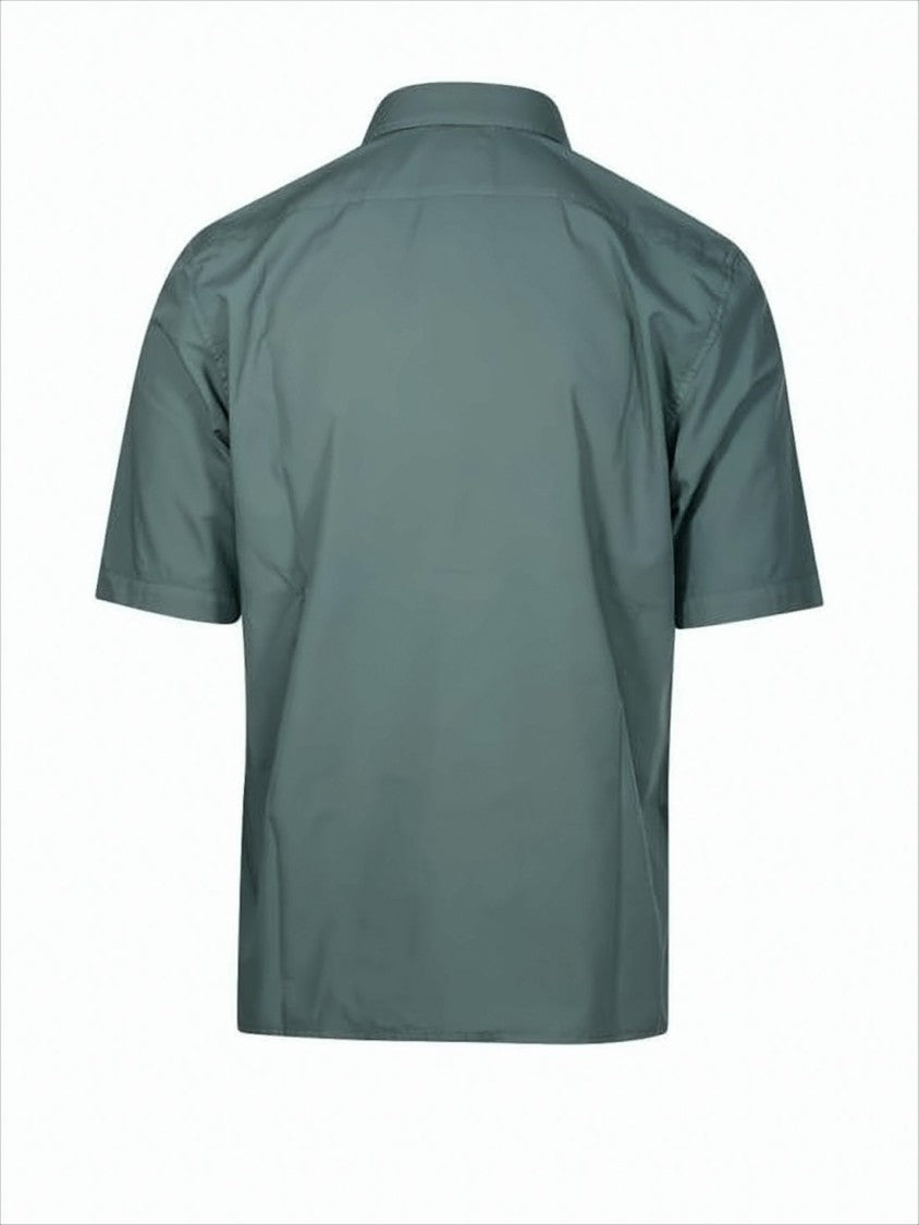 Short-Sleeve Button-Up Shirt With Classic Collar And Flap Pockets