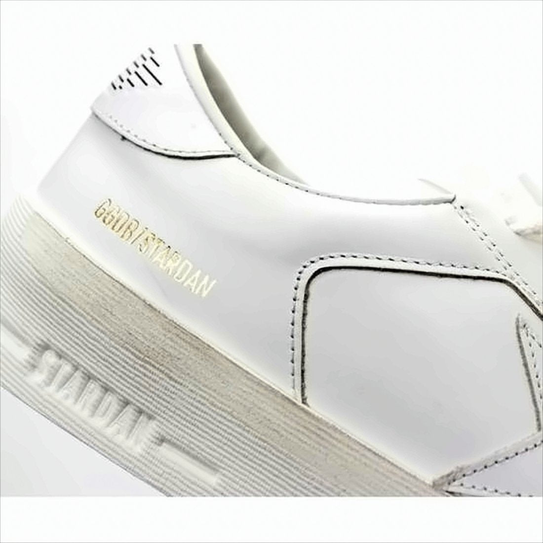 Low-Top Sneakers with Subtle Star Detail