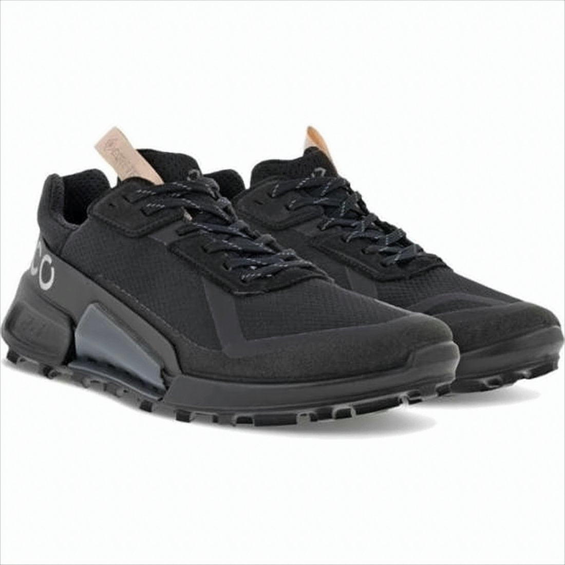 Sleek Modern Sneakers with Textured Upper
