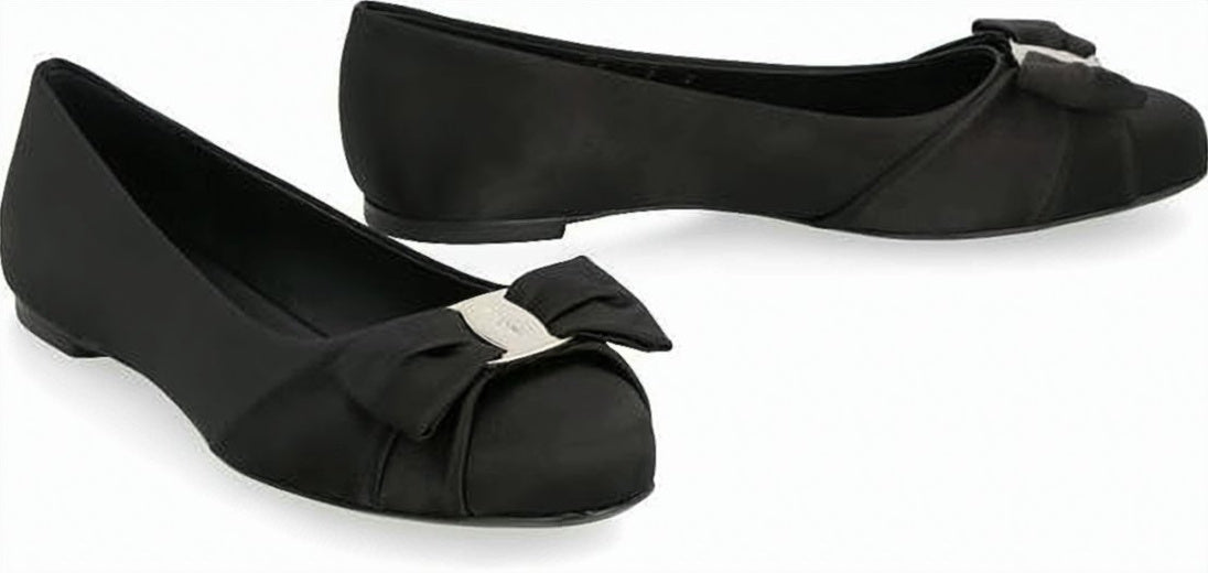 Rounded Toe Black Fabric Flats