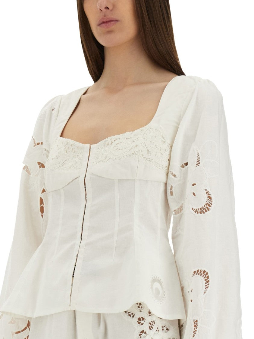 Fitted White Top With Square Neckline And Floral Embroidery