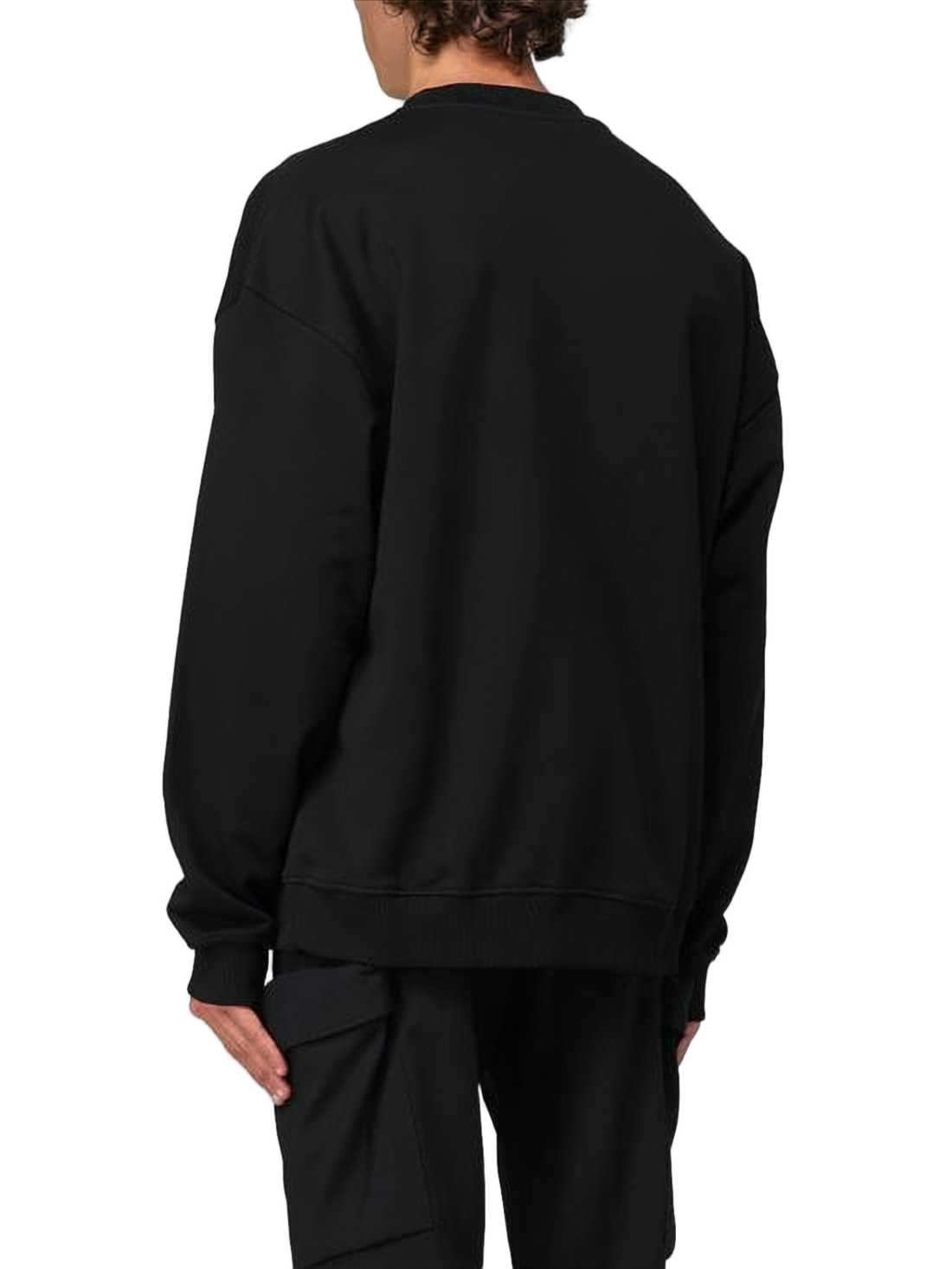 Relaxed-Fit Black Long-Sleeve T-Shirt with Dropped Shoulders