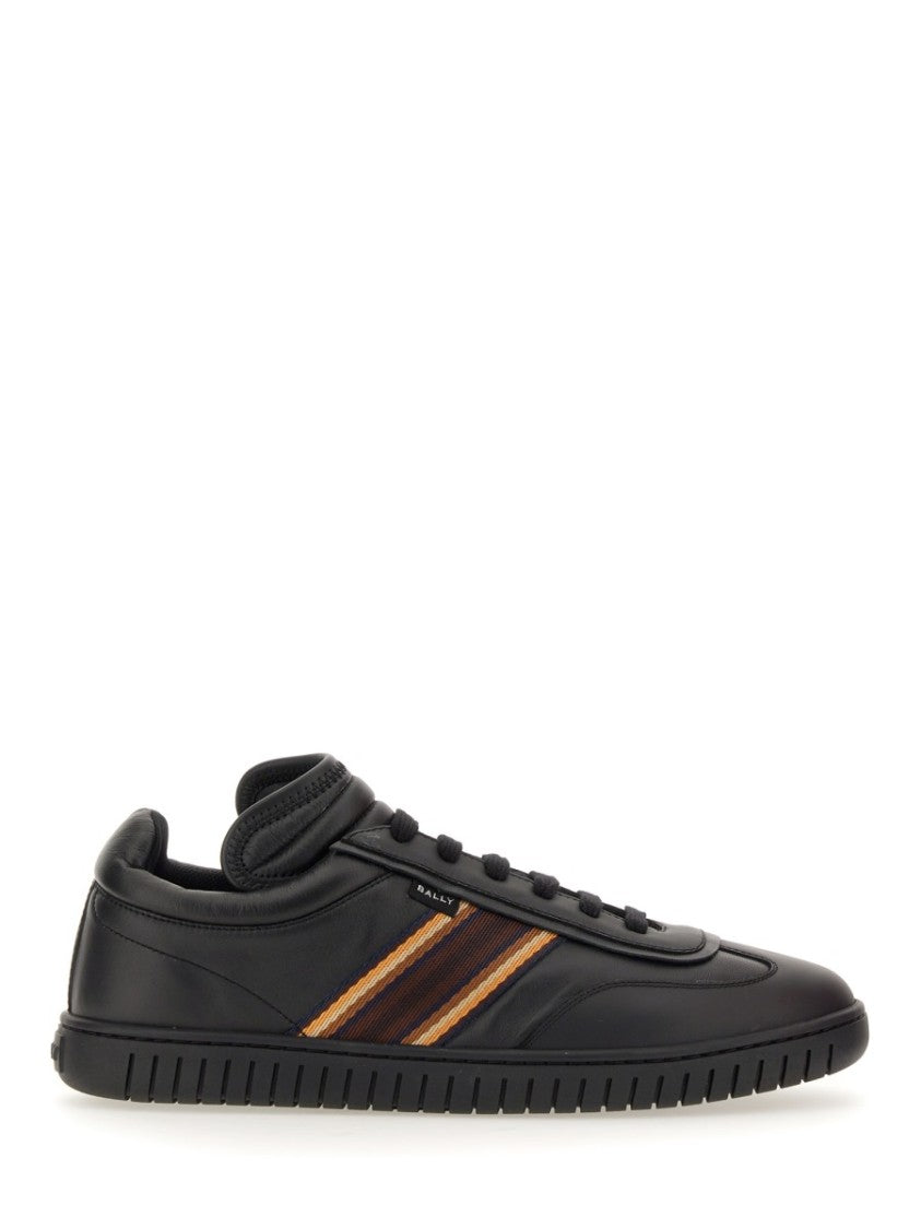Black Leather Sneakers With Contrasting Stripes