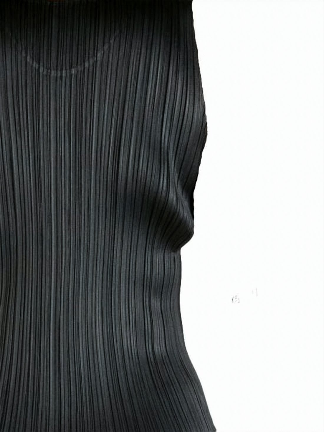 Sleeveless Pleated Top with Fluid Drape