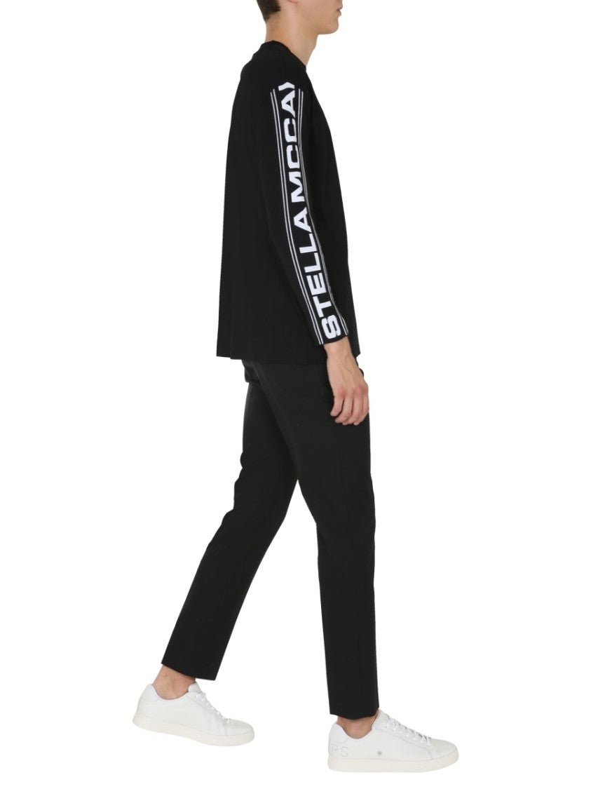 Long-Sleeve Graphic Round Neck T-Shirt